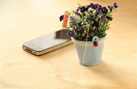 鋼化玻璃貼膜與普通貼膜有什么區別？